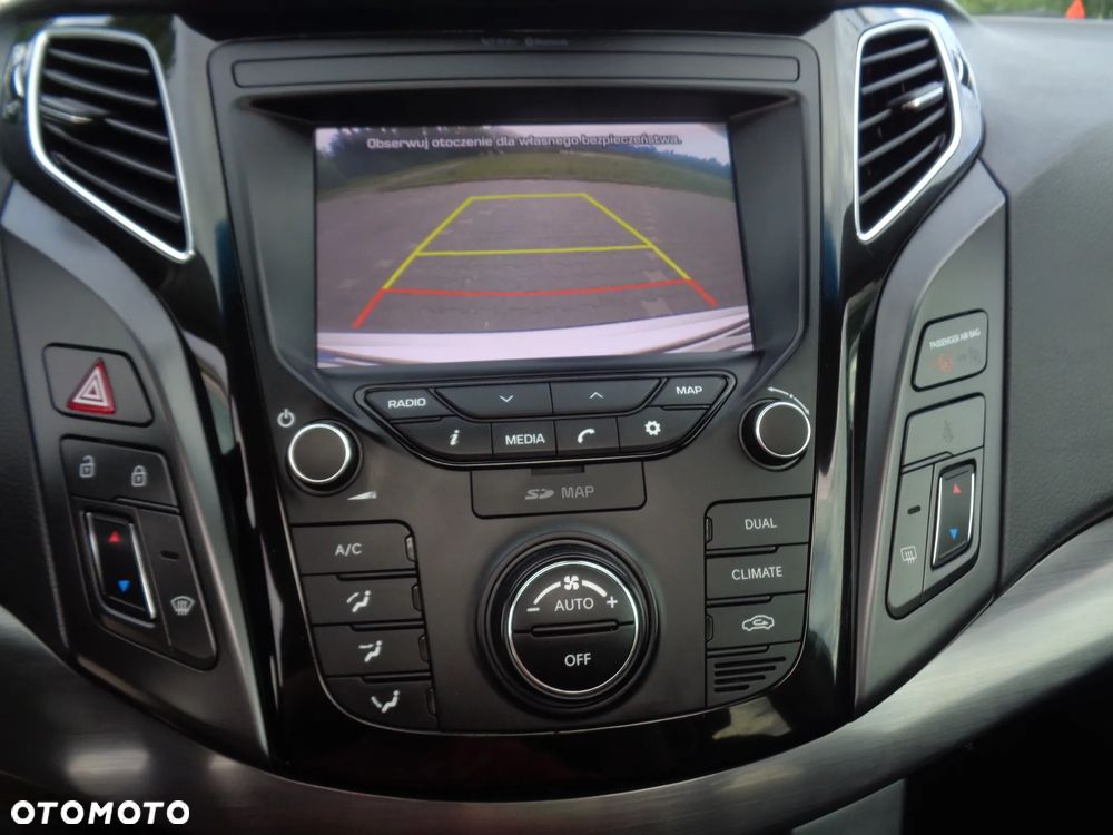 Hyundai i40 Kombi 1.7 CRDi DCT Premium - 10