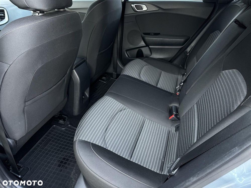 Kia Ceed 1.5 T-GDI M DCT - 12