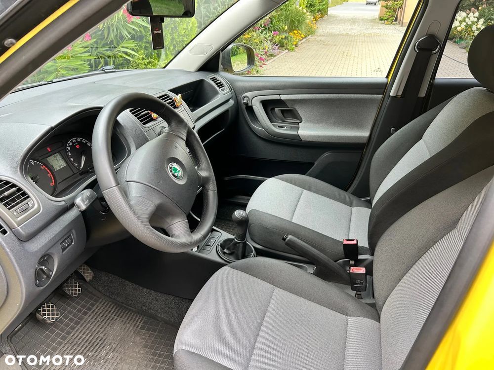 Skoda Fabia - 4
