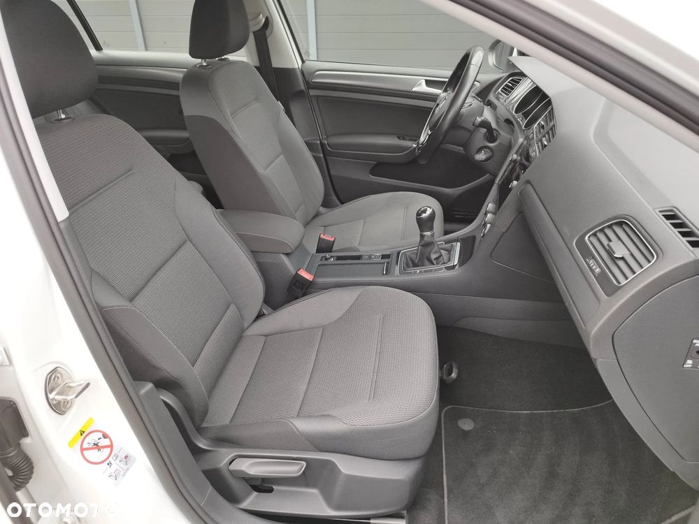 Volkswagen Golf Variant 2.0 TDI (BlueMotion Technology) Comfortline - 27