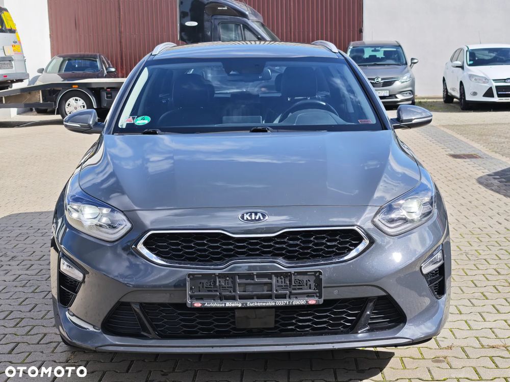 Kia Ceed 1.4 T-GDI OPF Platinum Edition - 8