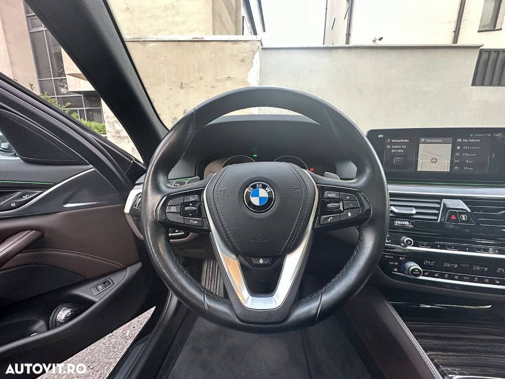 BMW Seria 5 530d xDrive Aut. Luxury Line - 6