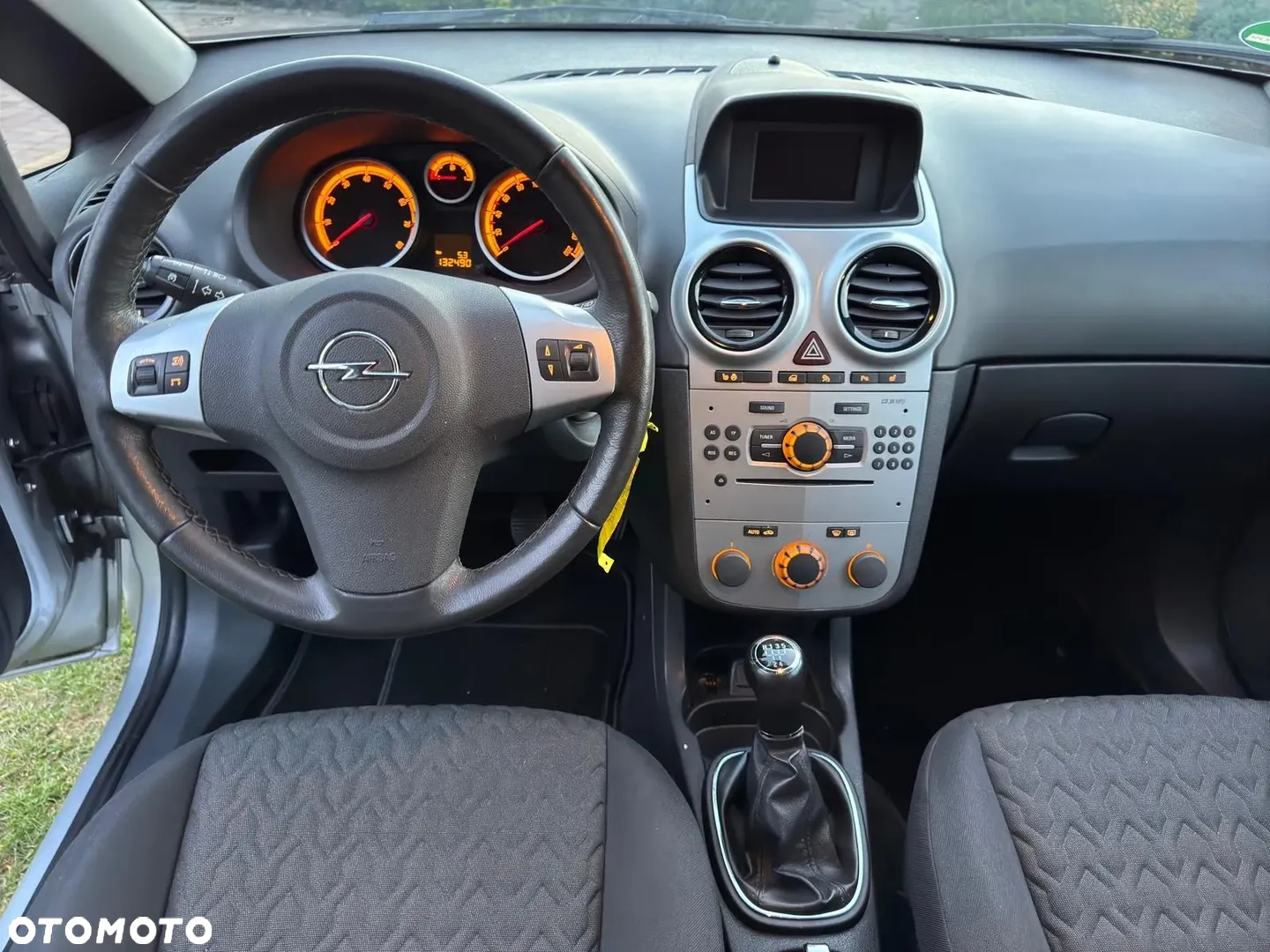 Opel Corsa 1.4 16V Active - 8