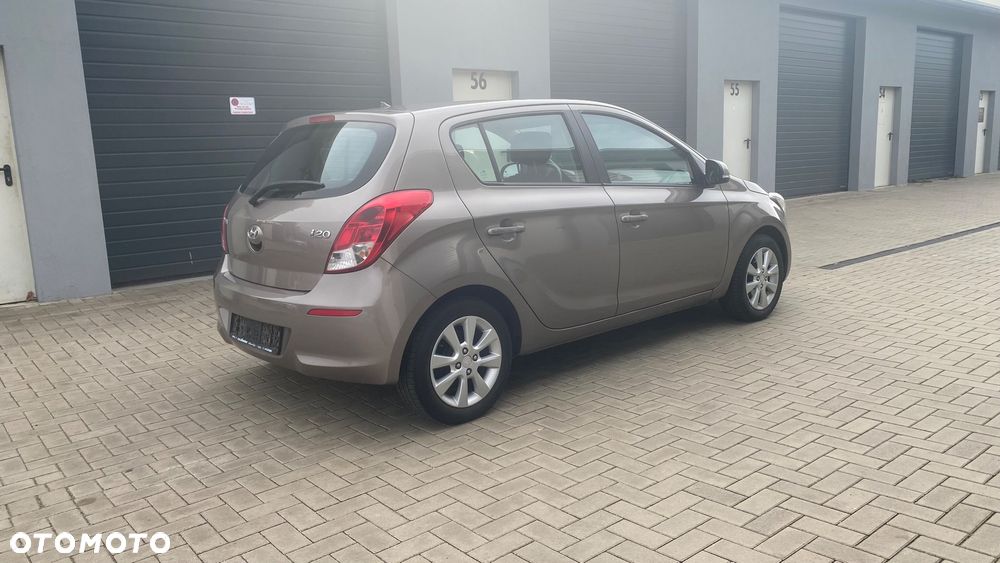Hyundai i20 - 3