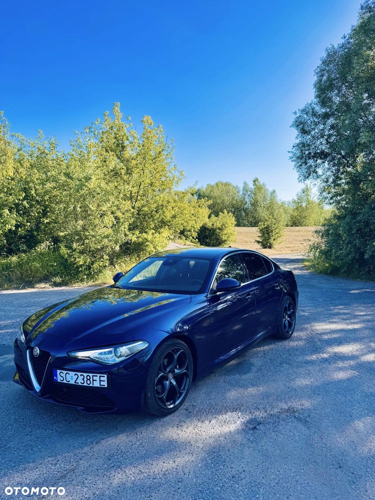 Alfa Romeo Giulia 2.0 Turbo Veloce - 1