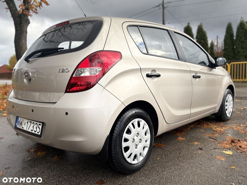 Hyundai I20 2011 photo 5