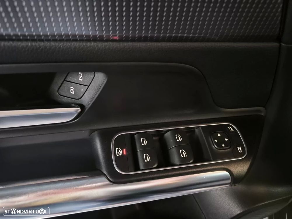 Mercedes-Benz GLA 200 d 8G-DCT Style - 36