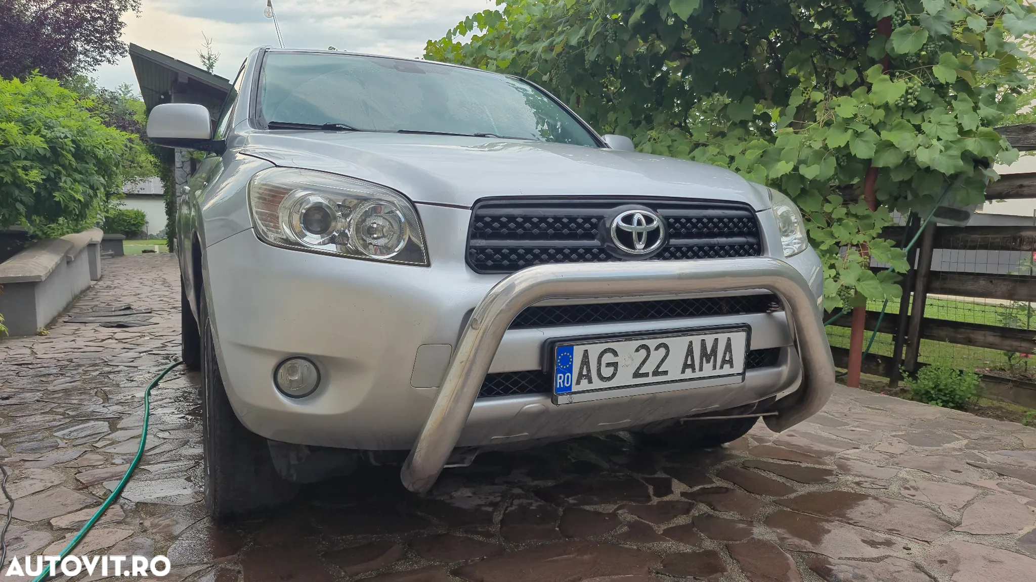 Toyota RAV4 2.2 D-4D Luxury - 3