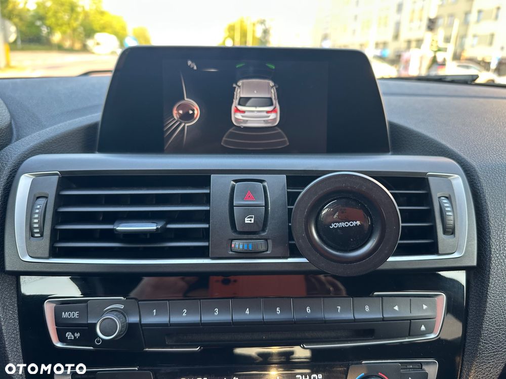 BMW Seria 1 118d Sport Line - 23