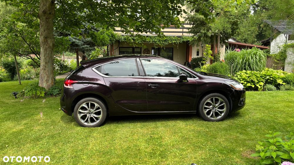 Citroën DS4 1.6 HDi SoChic - 10