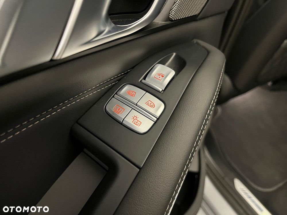 BMW X7 - 25