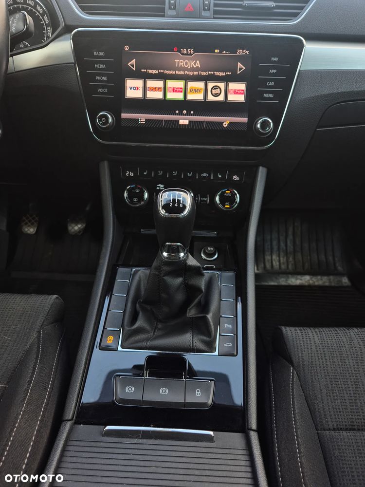 Skoda Superb 2.0 TDI Ambition - 12