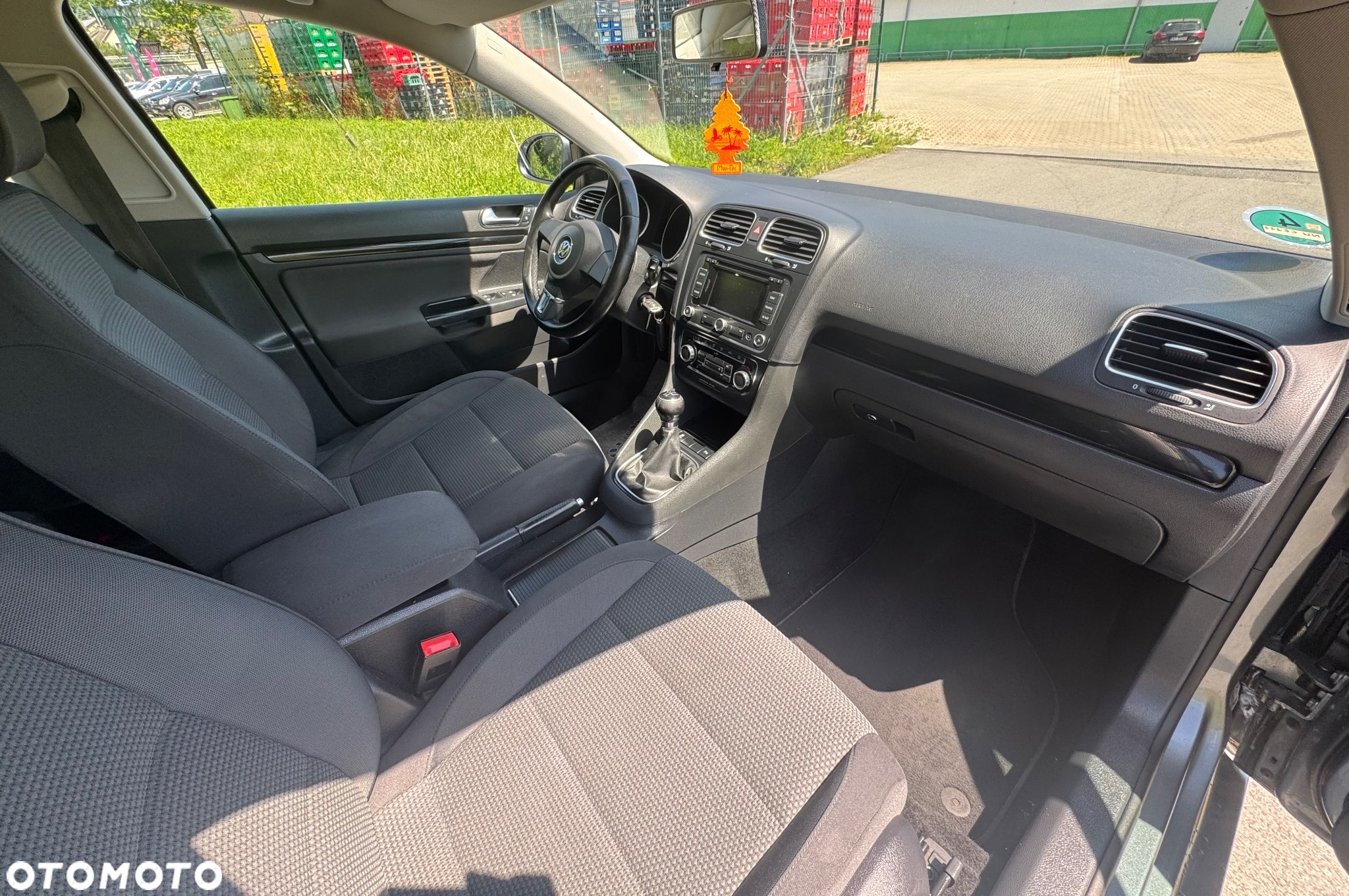 Volkswagen Golf 1.6 TDI DPF Comfortline - 9
