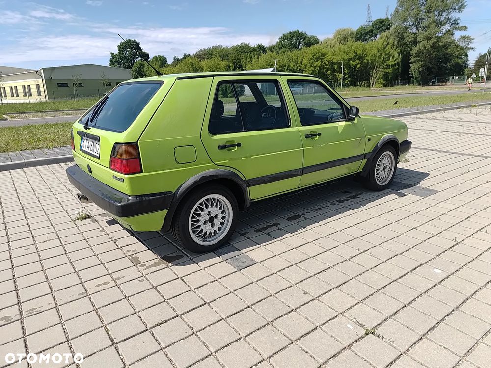 Volkswagen Golf 1.6 CL - 4