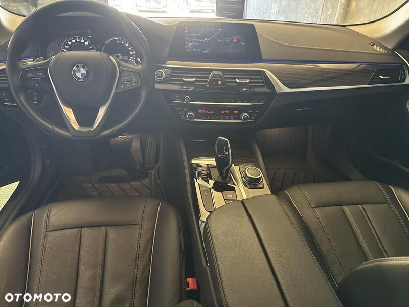 BMW Seria 5 - 22