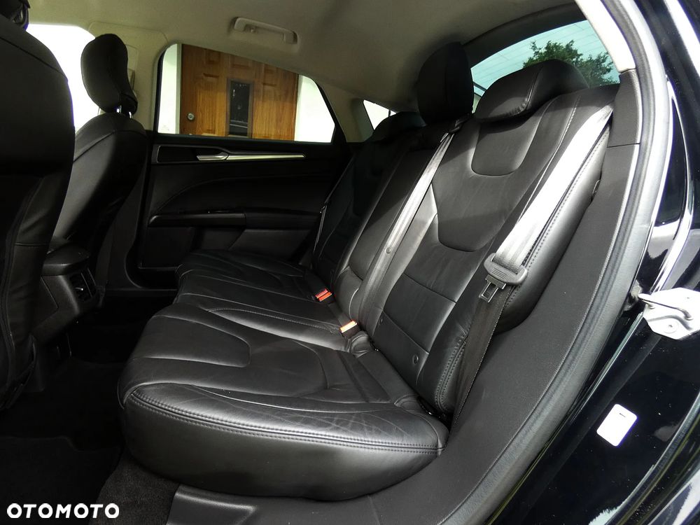 Ford Mondeo - 10