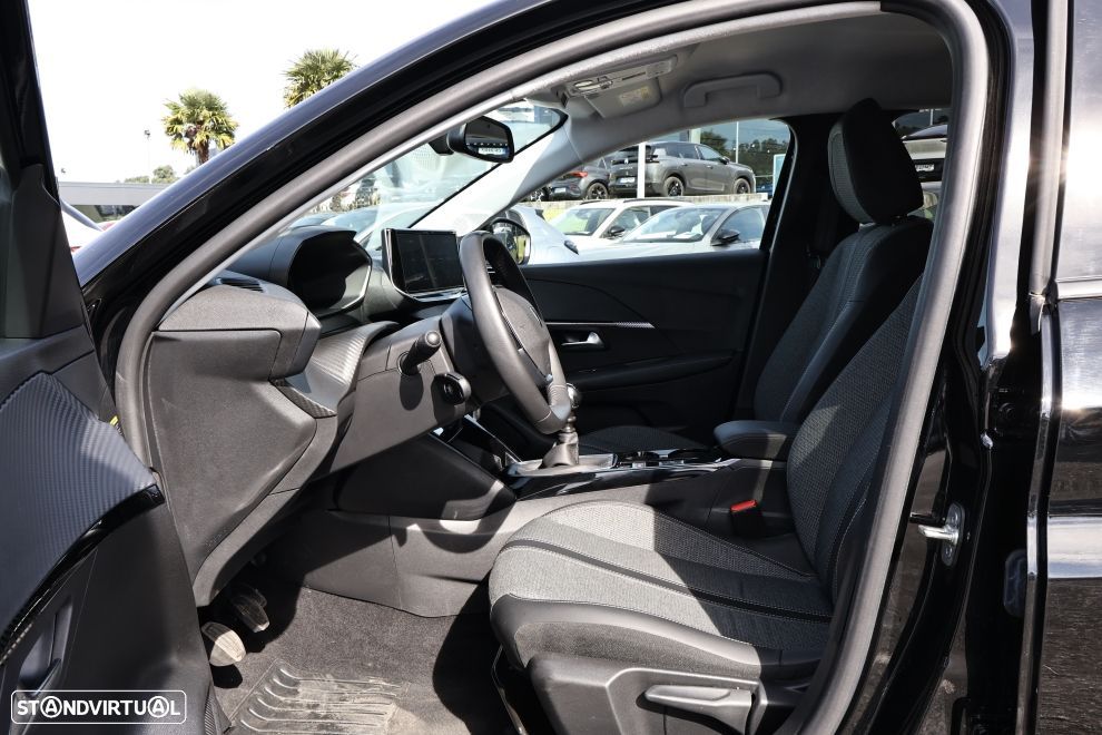 Peugeot 208 1.2 PureTech Allure - 15