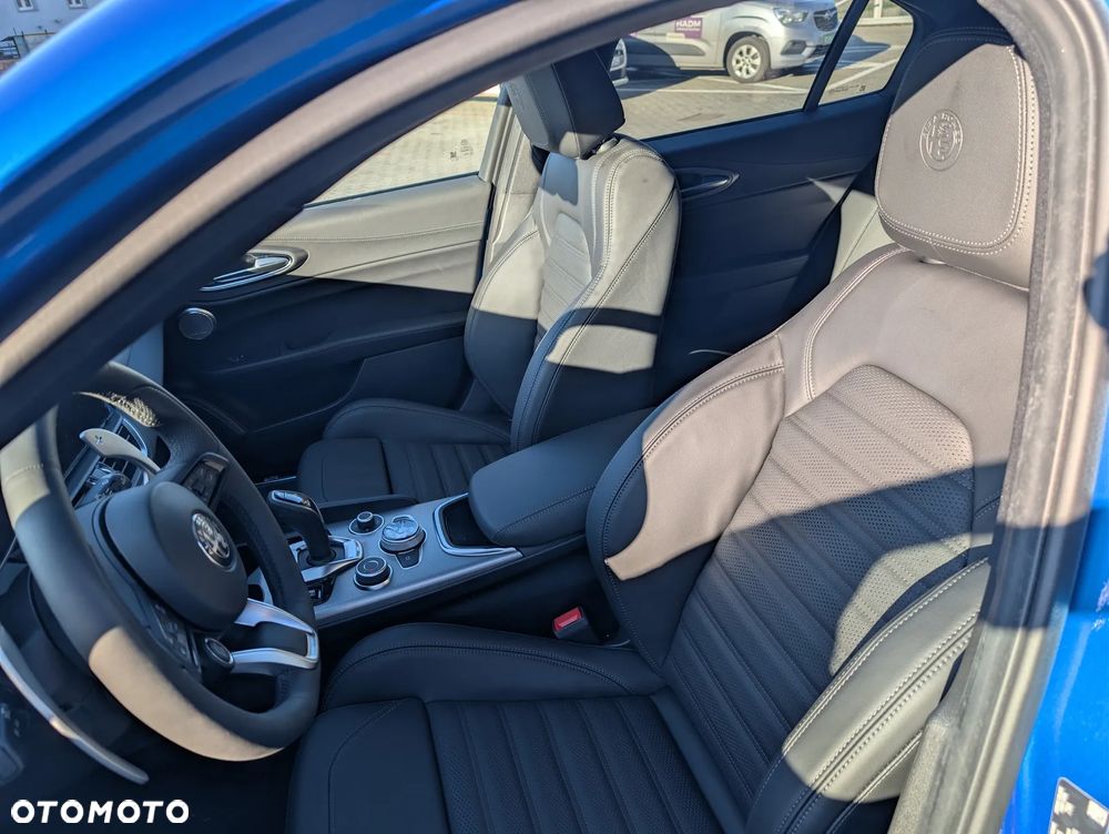 Alfa Romeo Giulia 2.0 Turbo Veloce Q4 - 21