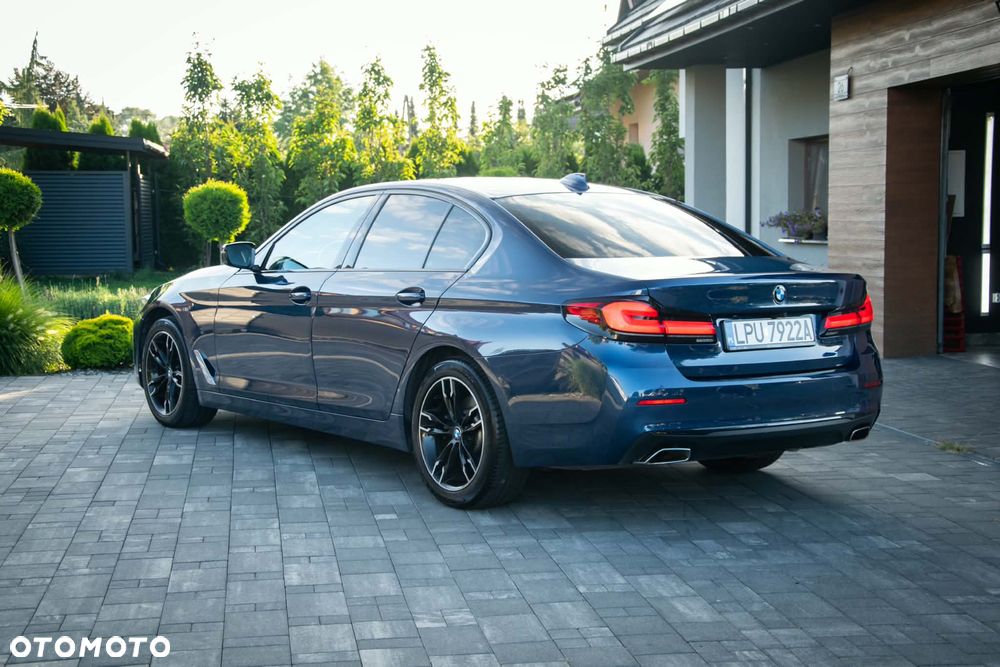 BMW Seria 5 520d MHEV - 14