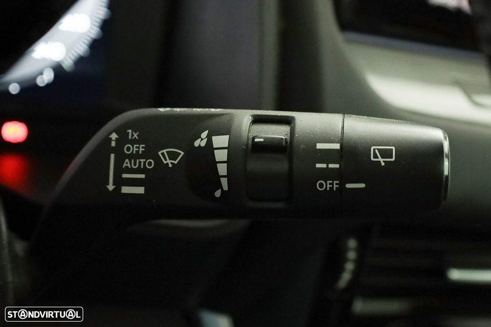 Nissan Qashqai 1.3 DIG-T N-Connecta - 18