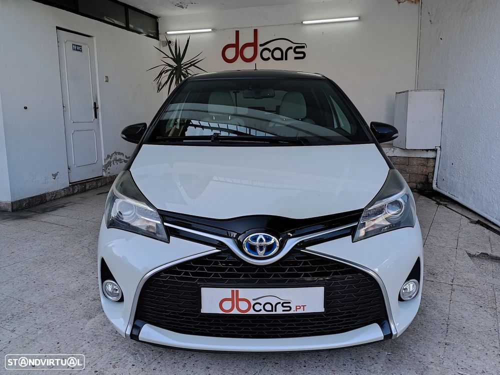 Toyota Yaris 1.5 HSD Comfort +P.Style+P.Techno — fotografia 11