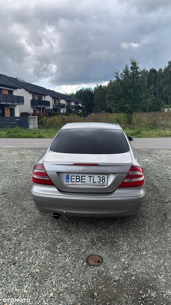 Mercedes-Benz CLK - 9