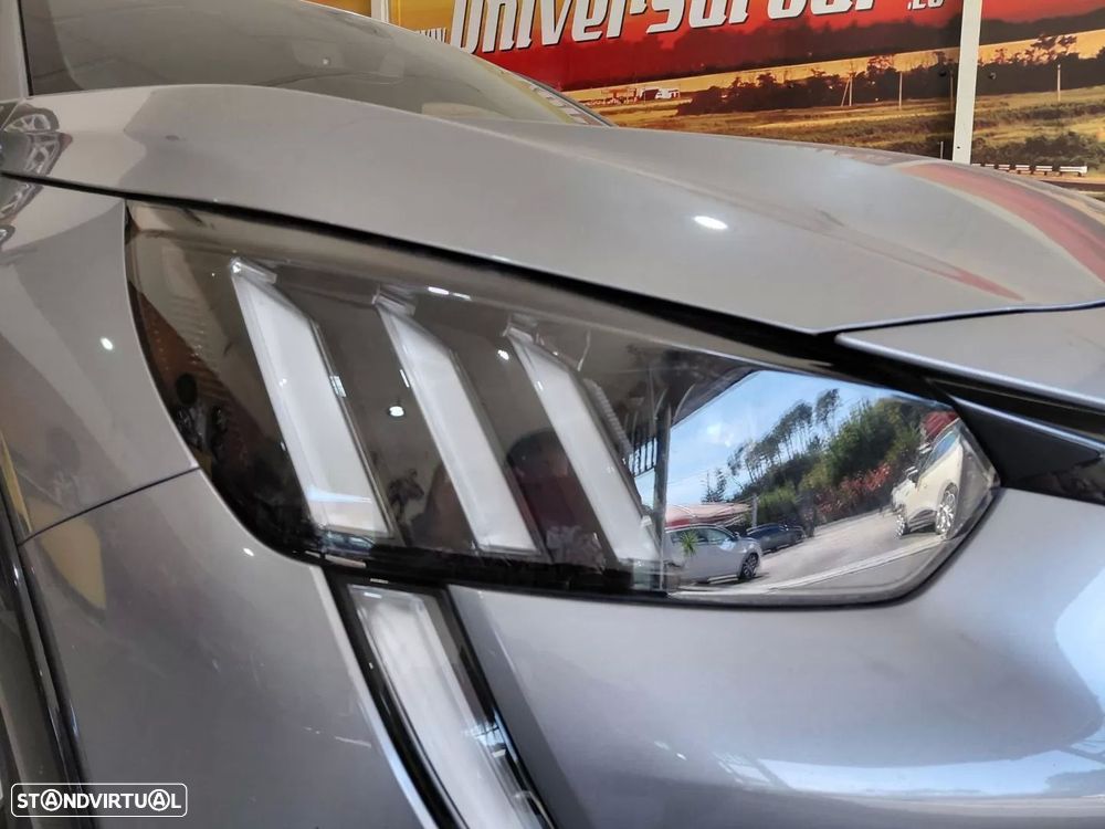 Peugeot e-208 50 kWh GT Line - 10