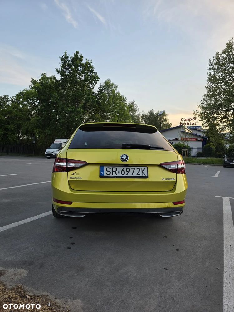 Skoda Superb 2.0 TSI Active DSG - 8