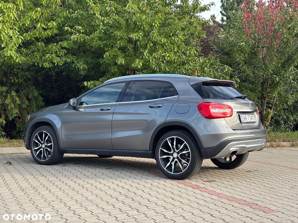 Mercedes-Benz GLA 250 7G-DCT - 6