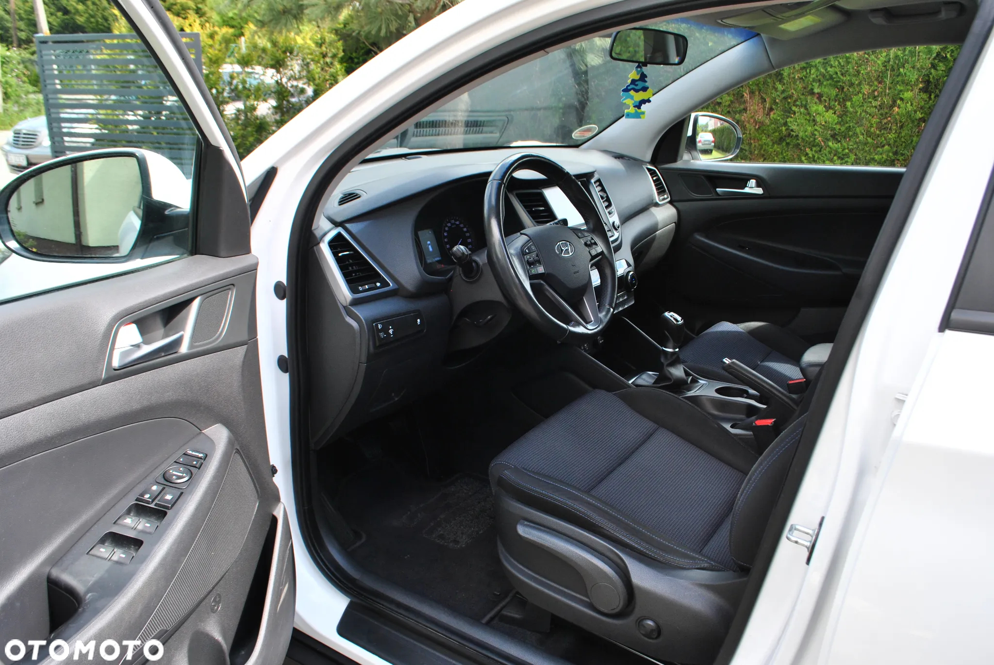 Hyundai Tucson 1.6 GDI BlueDrive Style 2WD - 18
