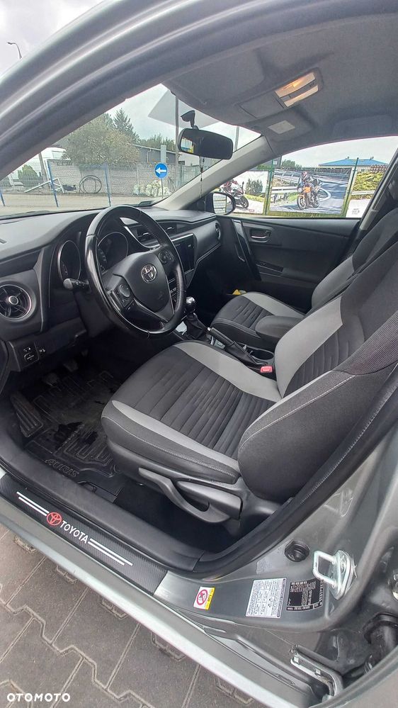 Toyota Auris - 6