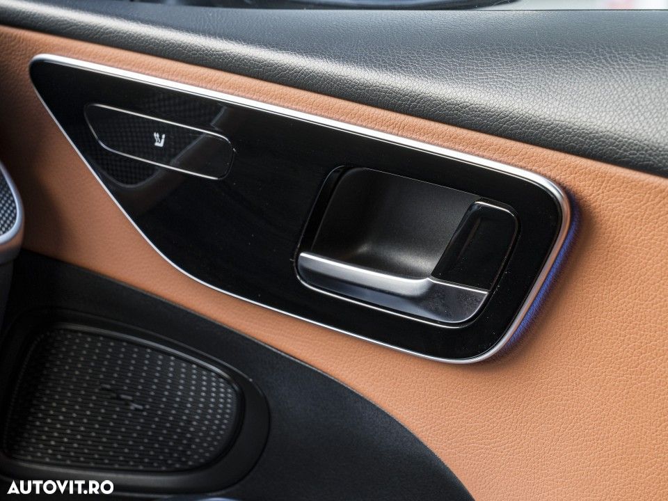 Mercedes-Benz C - 16