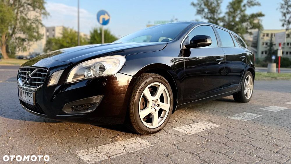 Volvo V60 T3 Momentum - 2
