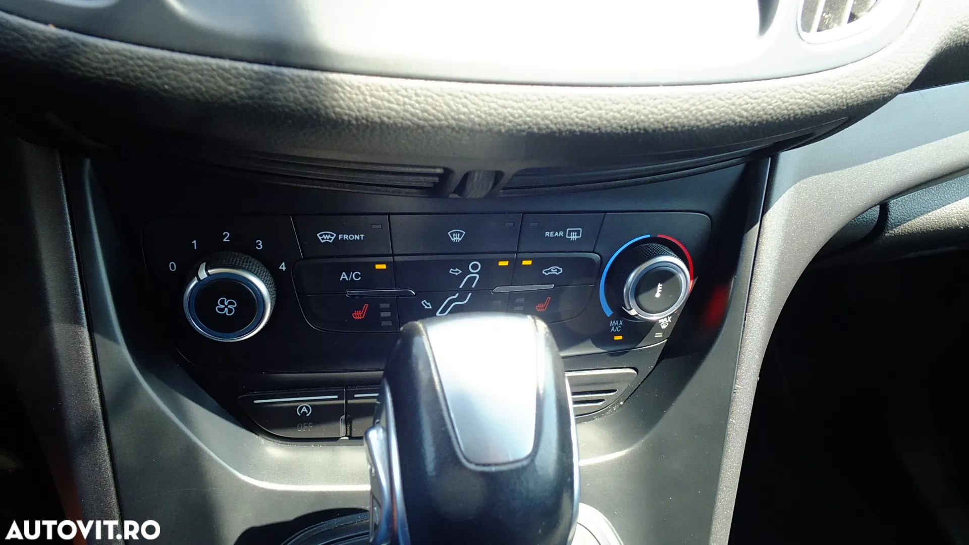 Ford C-Max 1.5 TDCi Start-Stop-System Aut. Business Edition - 10