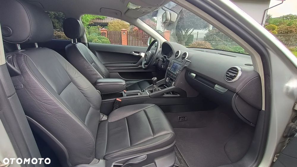 Audi A3 3-drzwiowe 1.6 S line Sportpaket (plus) - 24