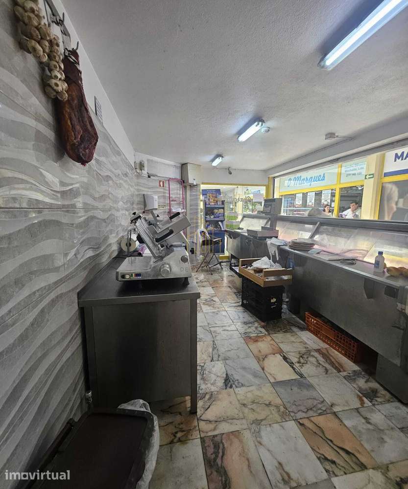 Três Lojas no Centro Comercial do Cacém | Excelente Oportunidade de... - Grande imagem: 5/11