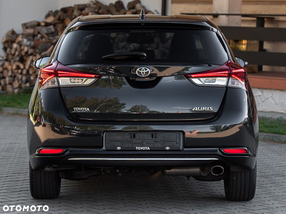 Toyota Auris 1.6 D-4D Design Edition - 14