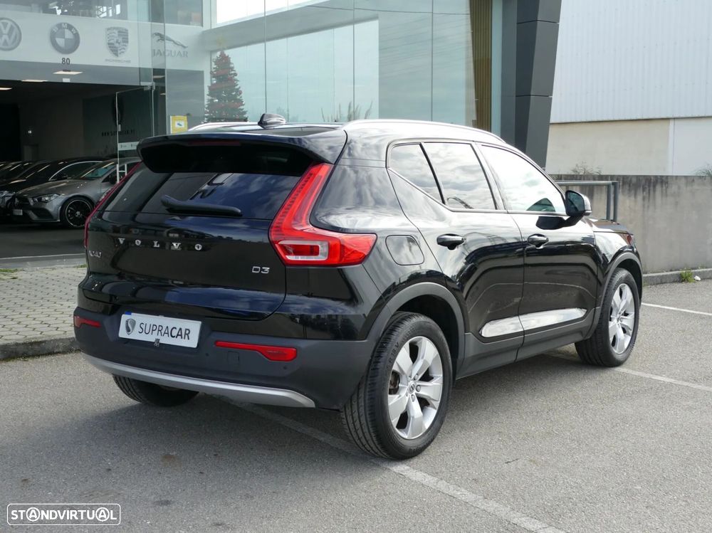 Volvo XC 40 2.0 D3 Momentum Geartronic - 3