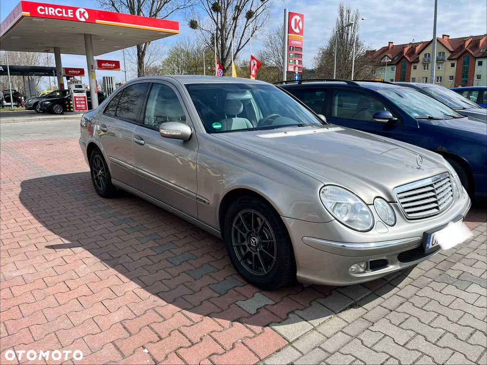 Mercedes-Benz Klasa E - 1