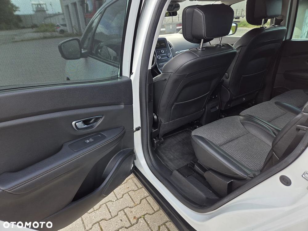 Renault Grand Scenic ENERGY TCe 140 BOSE EDITION - 19