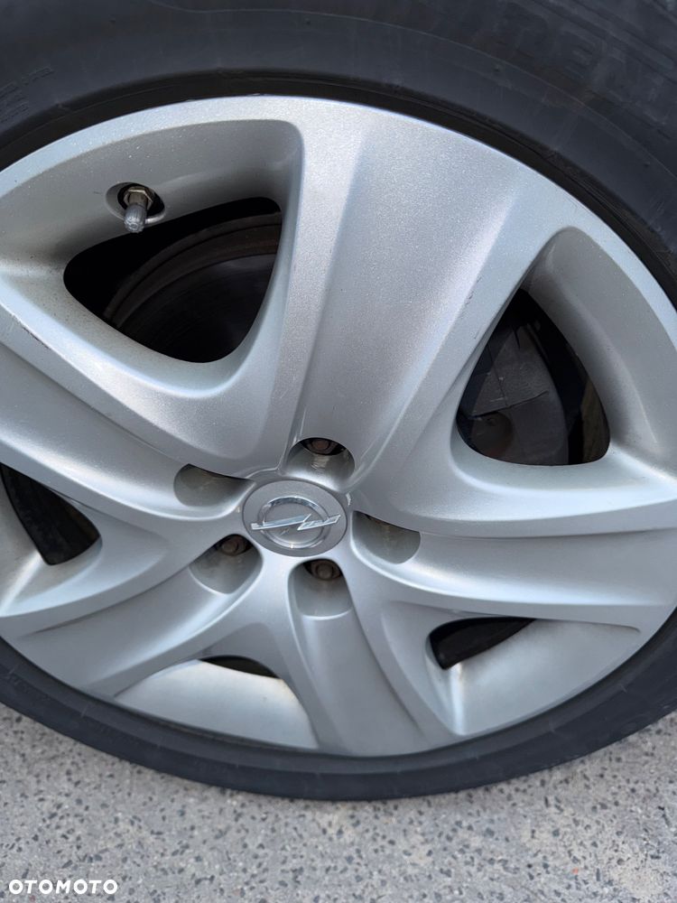 Opel Astra 2.0 CDTI Cosmo - 11