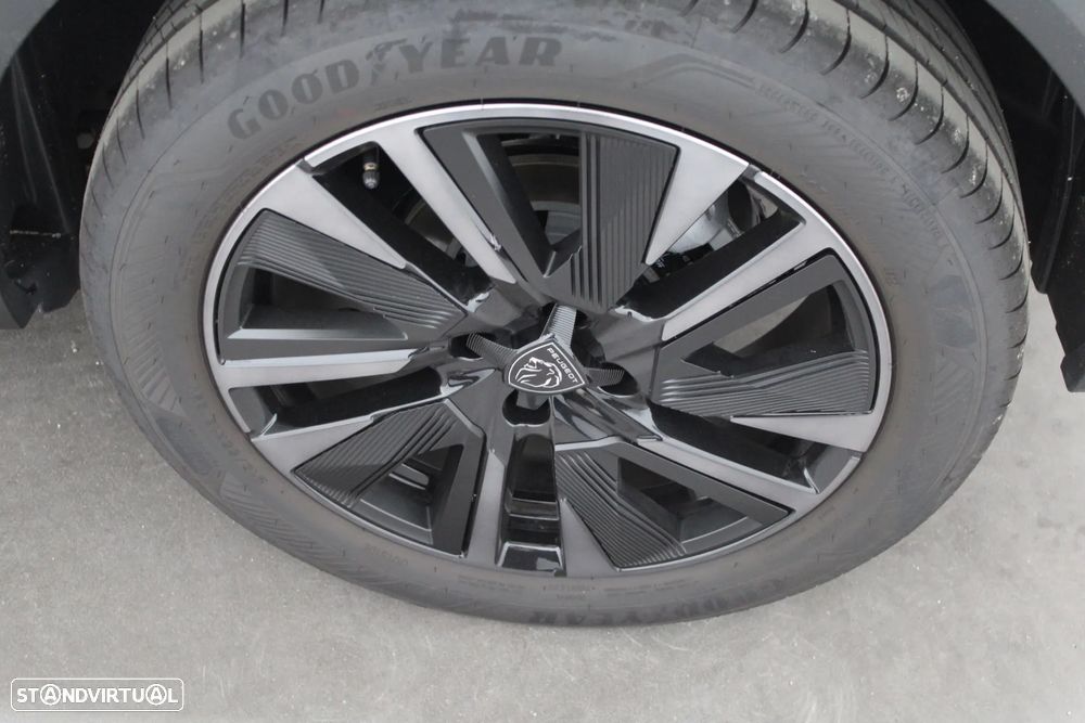 Peugeot e-2008 54 kWh GT - 9