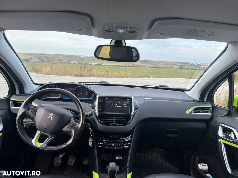 Peugeot 2008 1.2 VTi Allure - 8