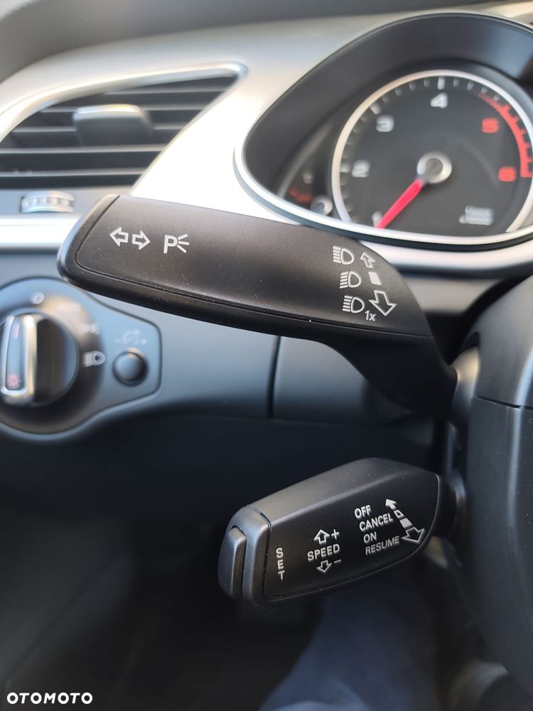 Audi A4 Avant 2.0 TDI e DPF S line Sportpaket - 17