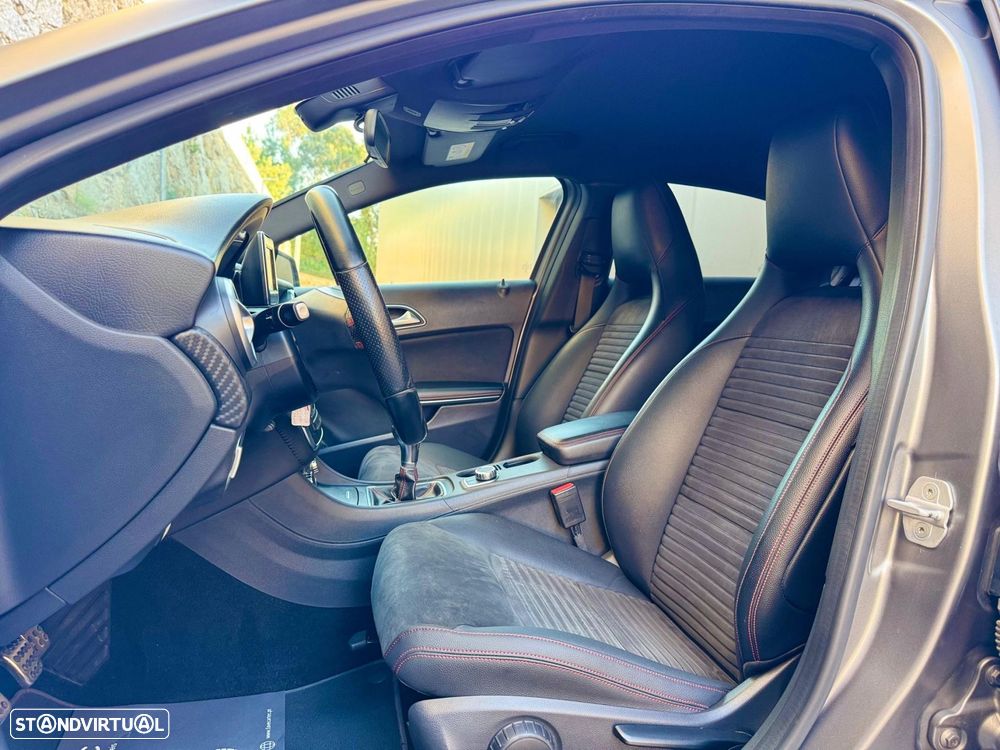 Mercedes-Benz A 180 d AMG Line - 24