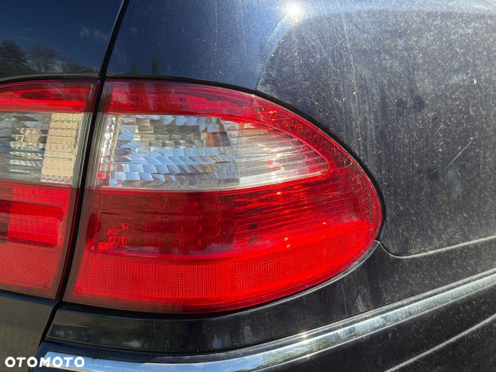 LAMPA TYLNA W BŁOTNIK PRAWA LEWA MERCEDES W211 KOMBI -WYSYŁKA- - 1