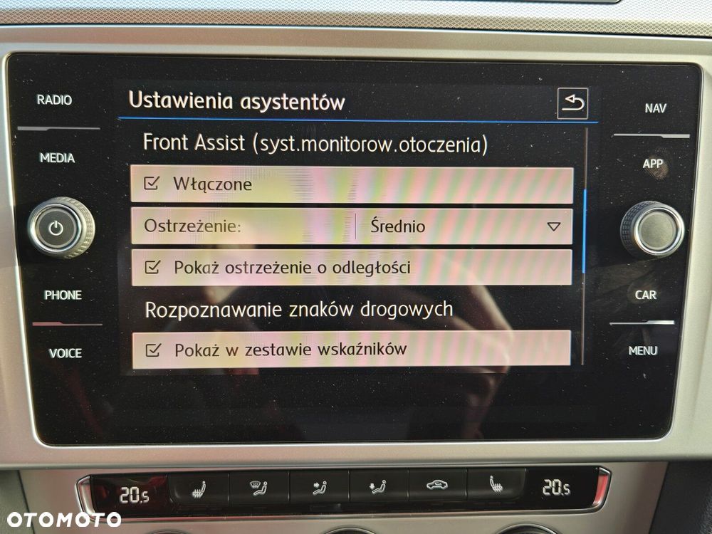 Volkswagen Passat - 29