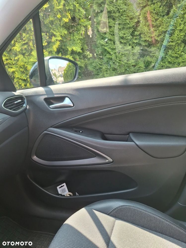 Opel Crossland X - 8