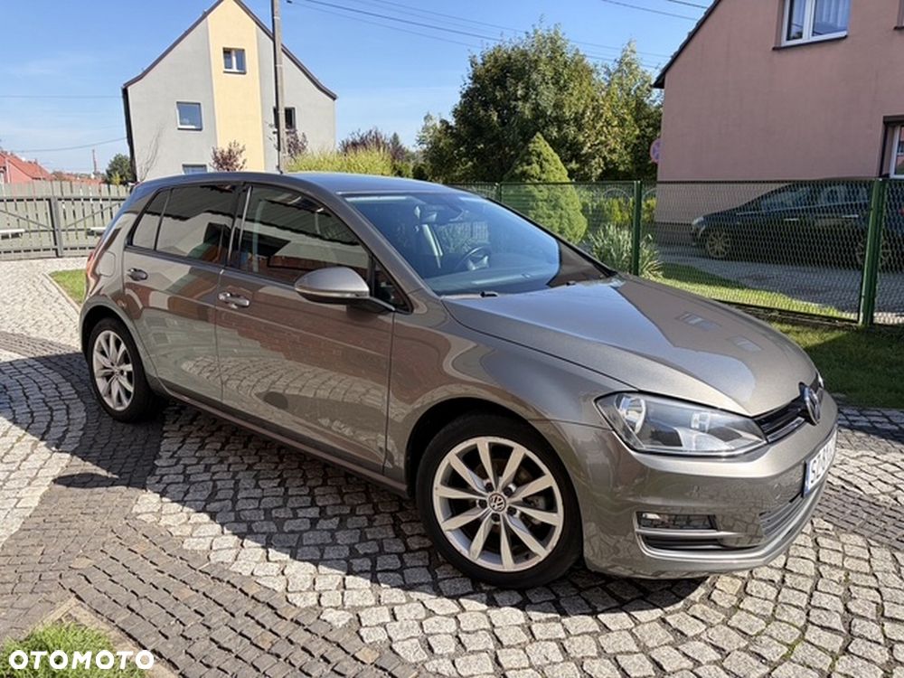 Volkswagen Golf - 5