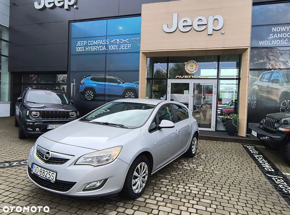 Opel Astra IV 1.6 Enjoy EU6 - 2